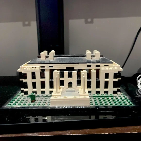 Lego Toys Extremely Rare Lego White House 206 Poshmark